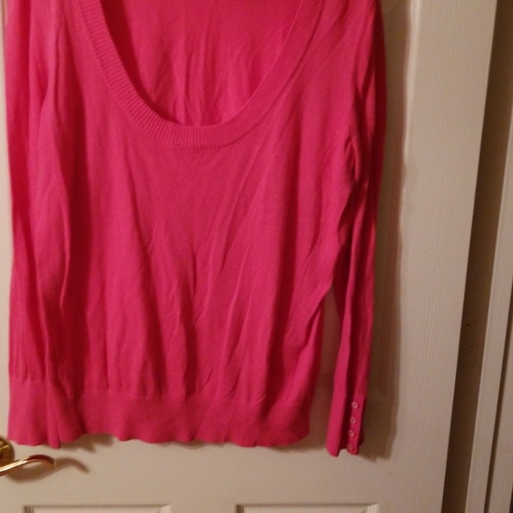 Sweaters - Picture 6 of 6